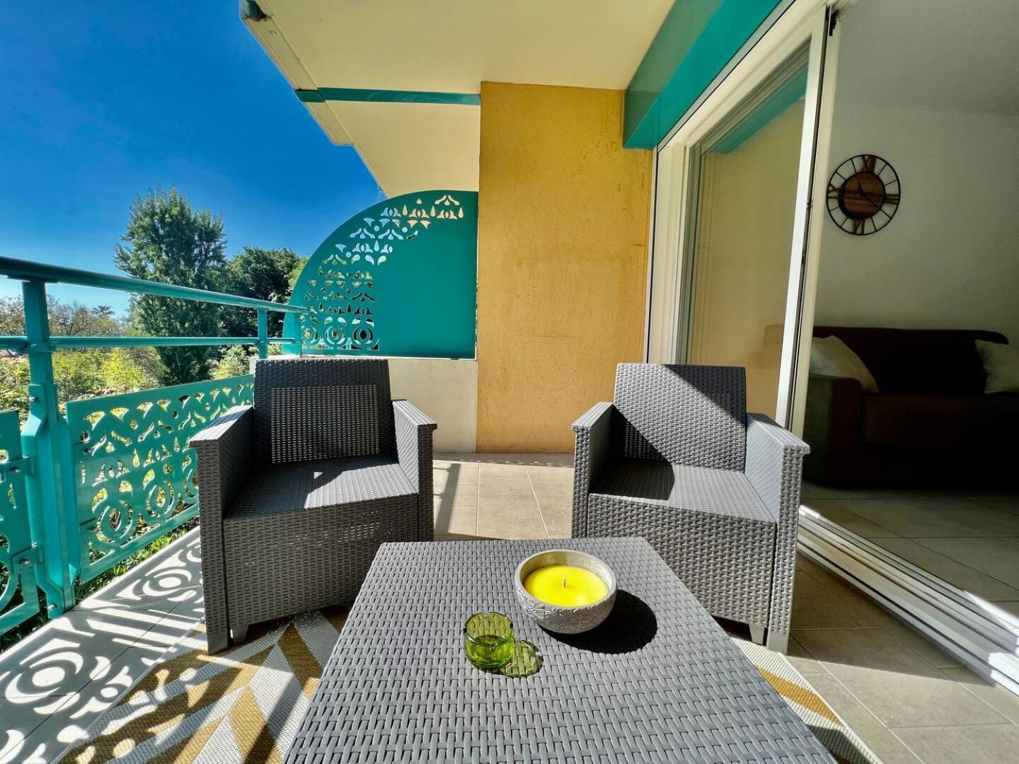 Quiet Studio Swimming Pool Roquebrune מראה חיצוני תמונה