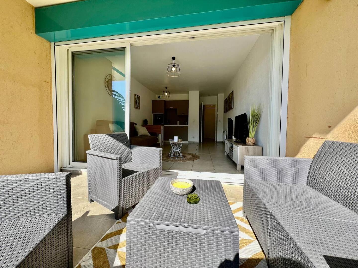 Quiet Studio Swimming Pool Roquebrune מראה חיצוני תמונה