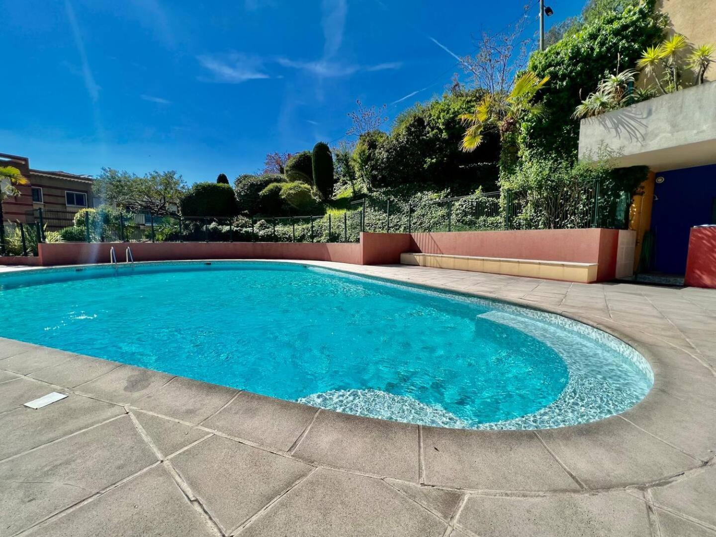 Quiet Studio Swimming Pool Roquebrune מראה חיצוני תמונה